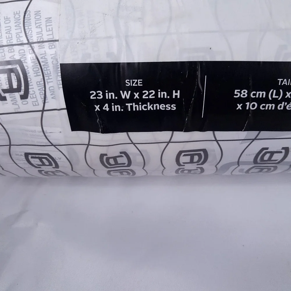 CLASSIC ACCESSORIES Montlake Patio Cushion Foam Insert 23x22x4 New